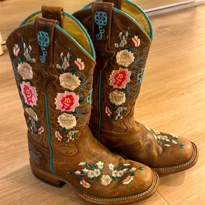 Macy bean girls boots